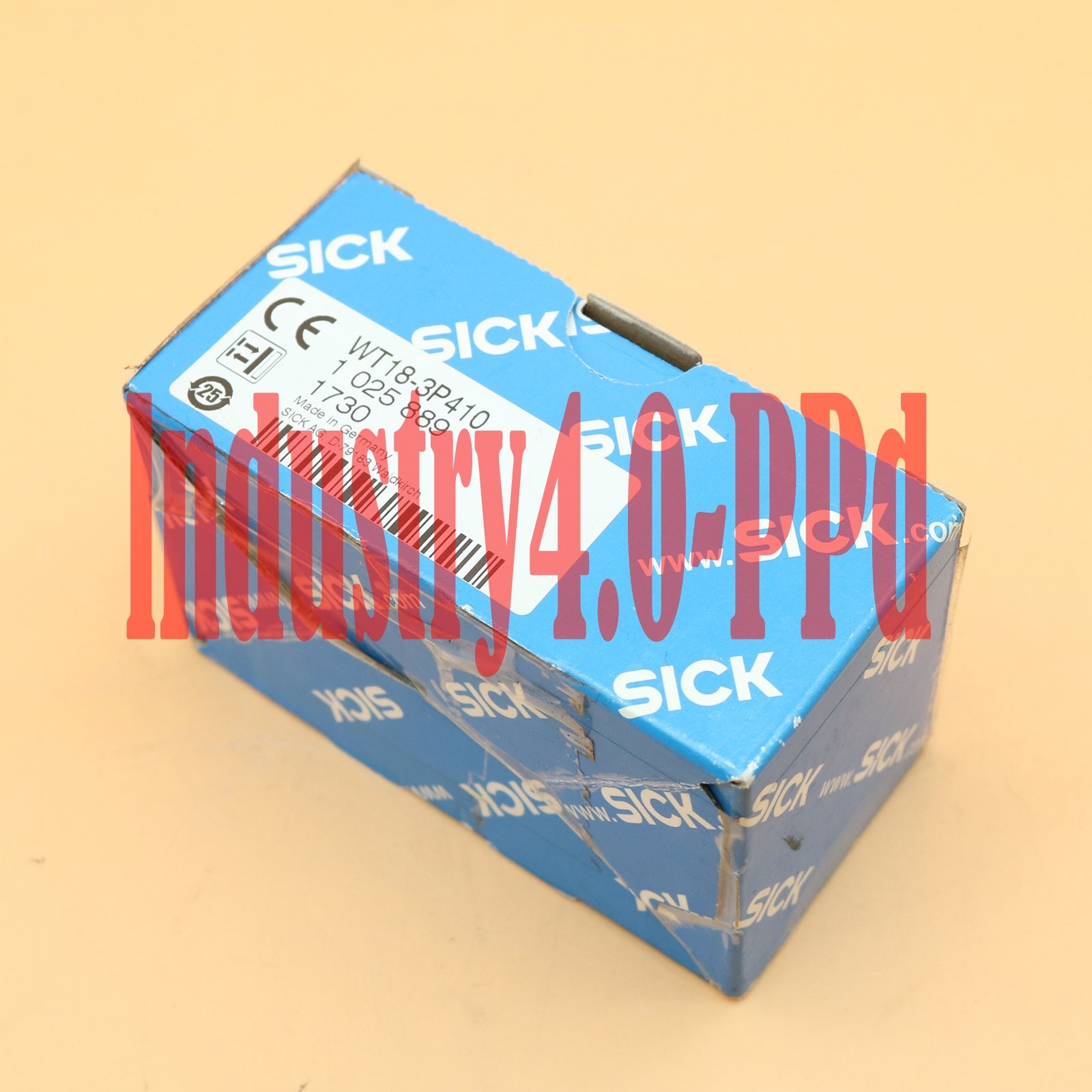 1pc new sick WT18-3P410 1025889 Photoelectric sensor Fast Ship #YP1