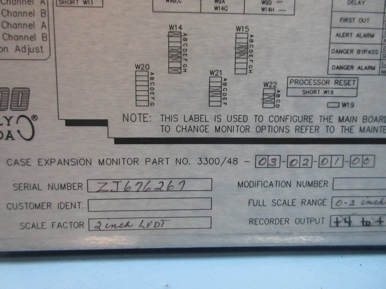 Bently Nevada 3300/48-03-02-01-00 Case Expansion Monitor Module 3300/48 82803-01