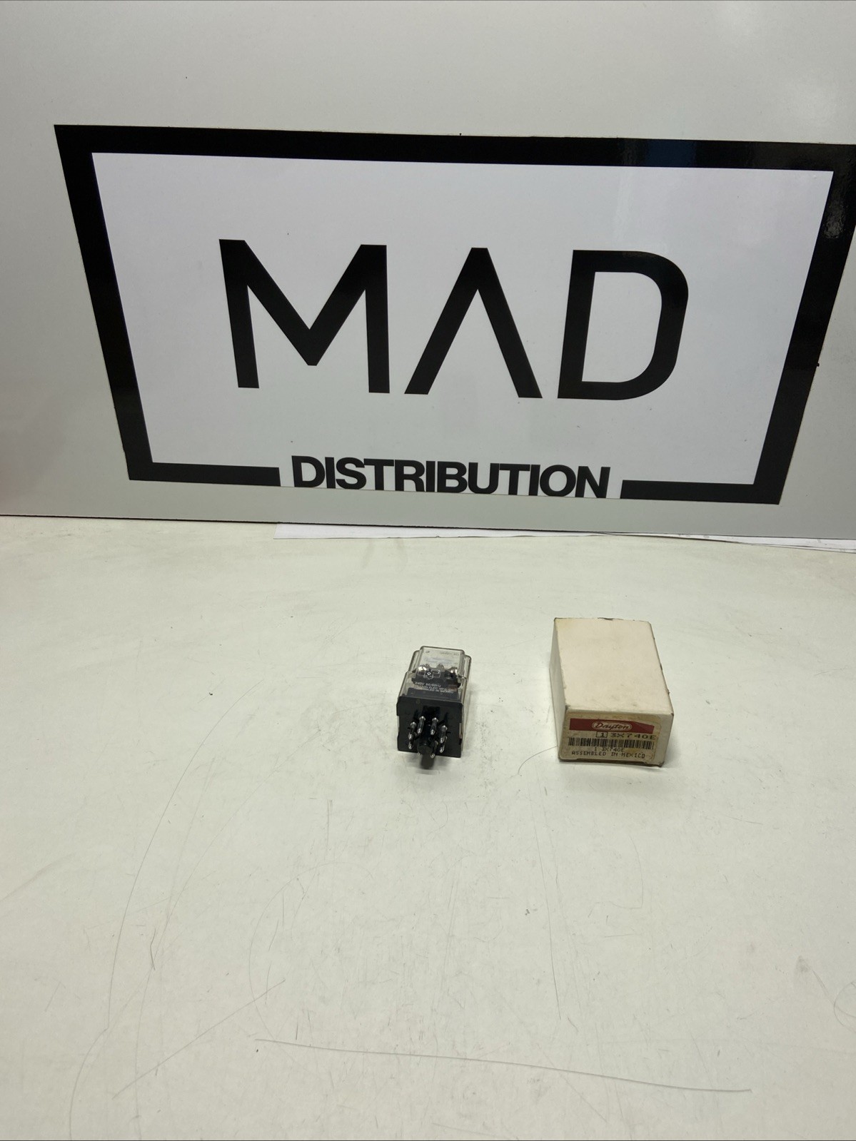 New – Dayton 3X740E Electromechanical Relay 240V AC 10A – Free Shipping