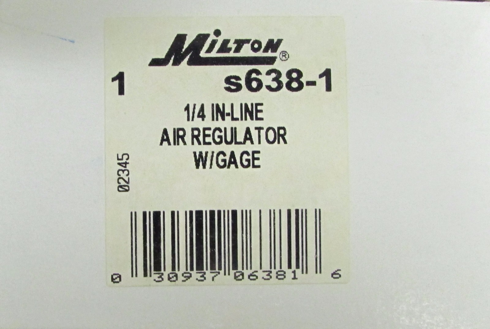 MILTON S638-1 Air Regulator with Gage 1/4 Inch Line S638 1