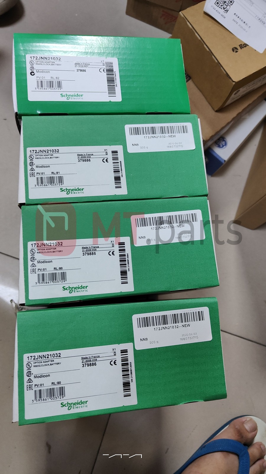 Surplus 1× Schneider 172JNN21032 Refurbished in box US Seller 1 year warranty
