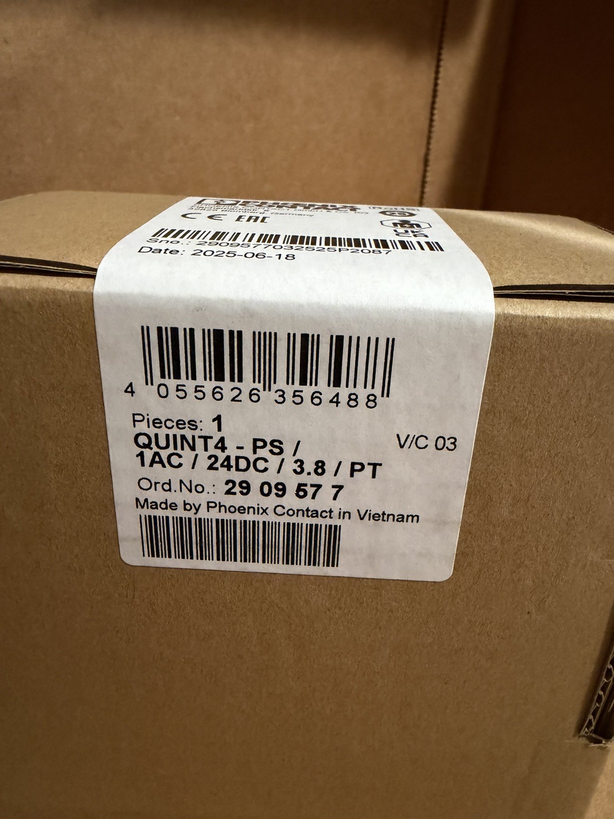 Phoenix Contact QUINT4-PS/1AC/24DC/3.8/SC power supply 2909577