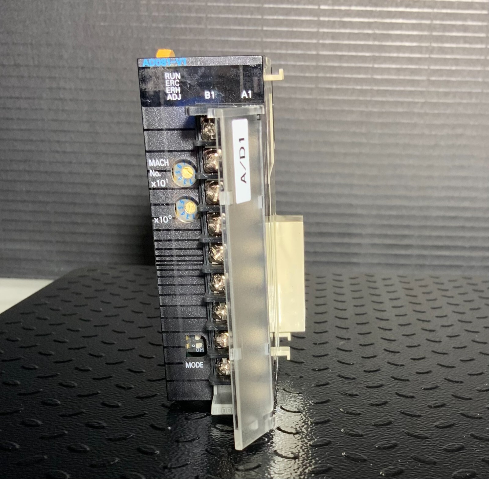 OMRON CJ1W-AD081-V1 ($199.99 OBO)
