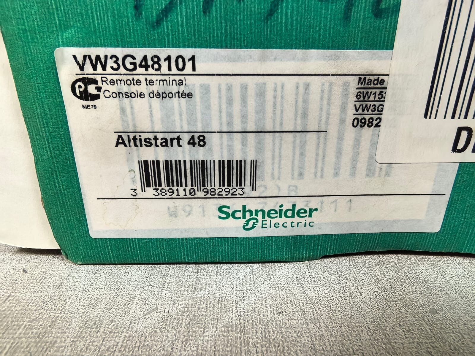 Schneider Electric VW3G48101 Remote Terminal