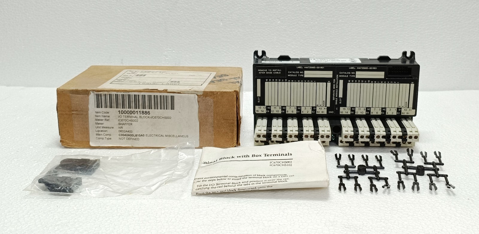 GE FANUC IC670CHS002 IC670CHS002E FIELD CONTROL IO TERMINAL BLOCK NEW SURPLUS