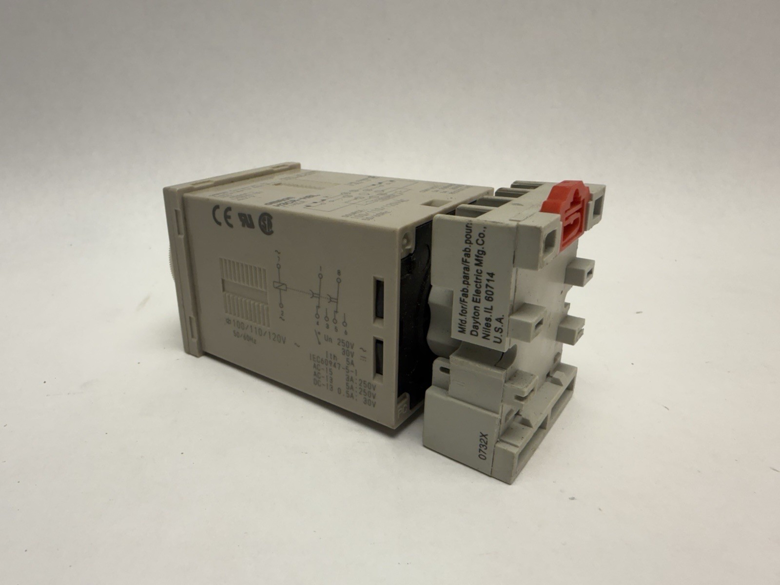 Omron H3CR-H8L Series Power OFF Delay Timer Relay With Base