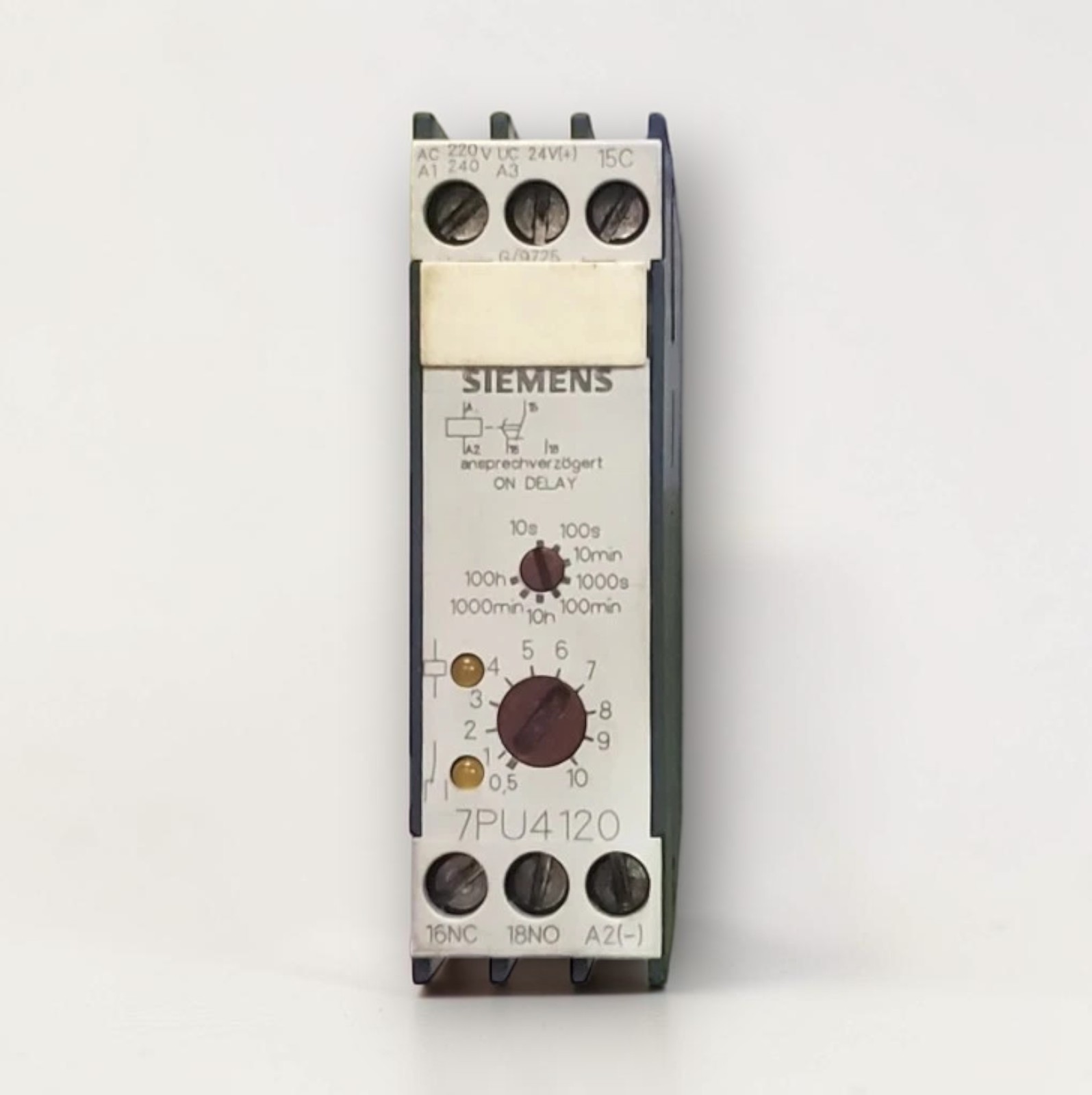 Siemens 7PU4120-2AN20 Relay Timer 240VAC FREE FAST SHIPPING