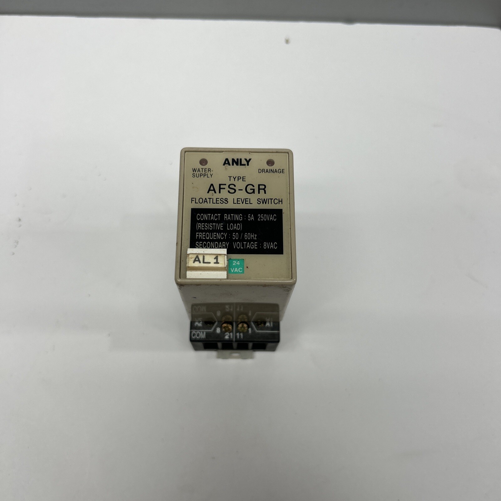 1 pcs Level controller Relay FLOATLESS LEVEL SWITCH AFS-GR AC 220V With ZB8 Base