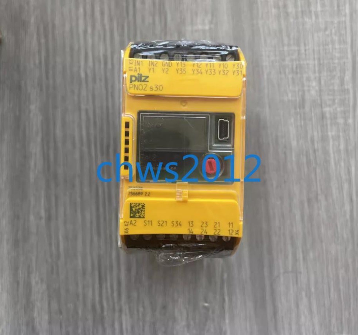 1 PCS NEW IN BOX PILZ safety relay PNOZ 750330