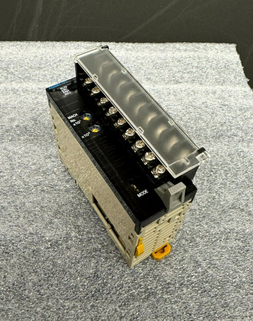 OMRON A/D UNIT CJ1W-AD081-V1