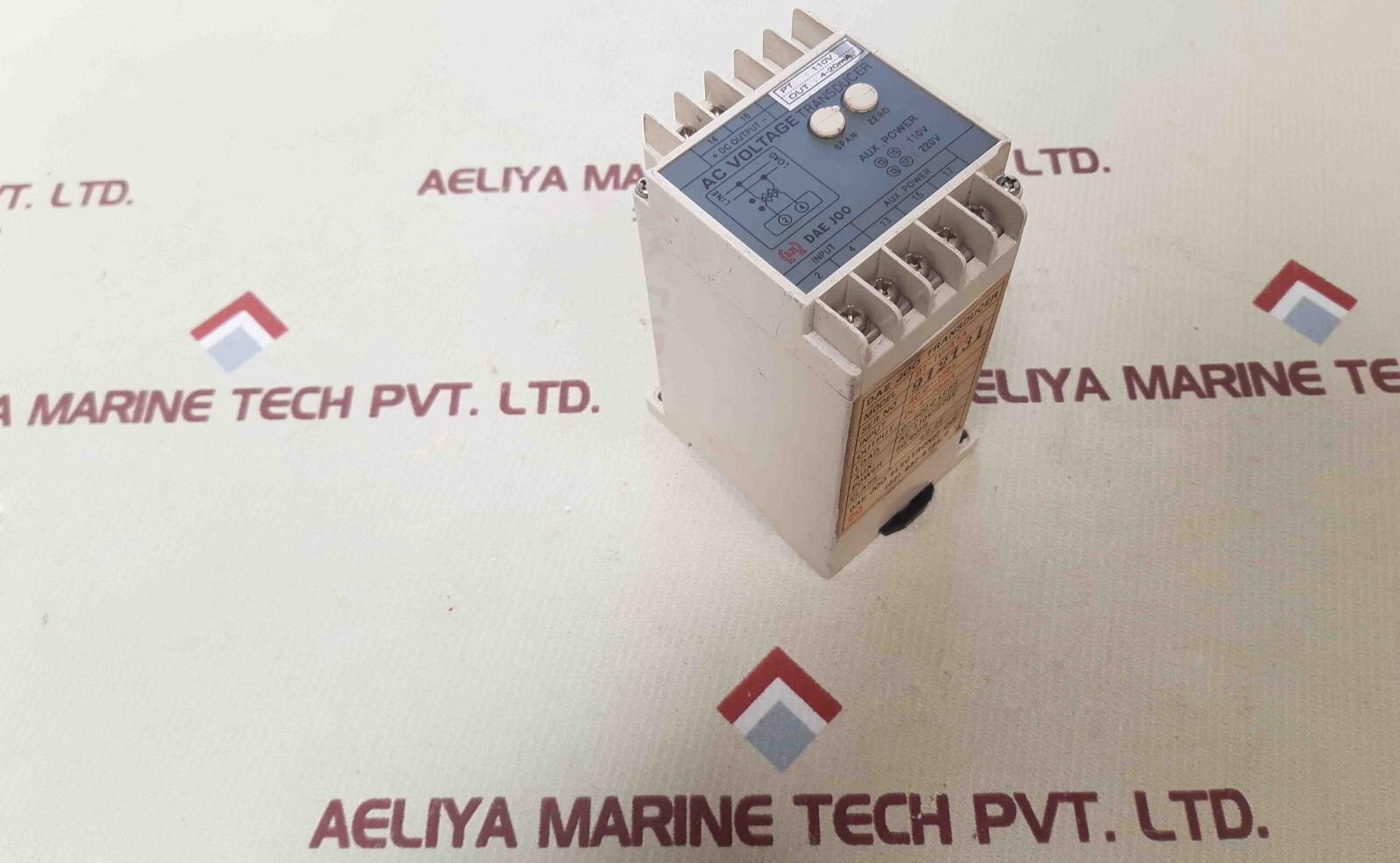 Dae Joo DT-1V-A1A AC Voltage Transducer AC 110V/220V 50/60Hz DC 4-20mA