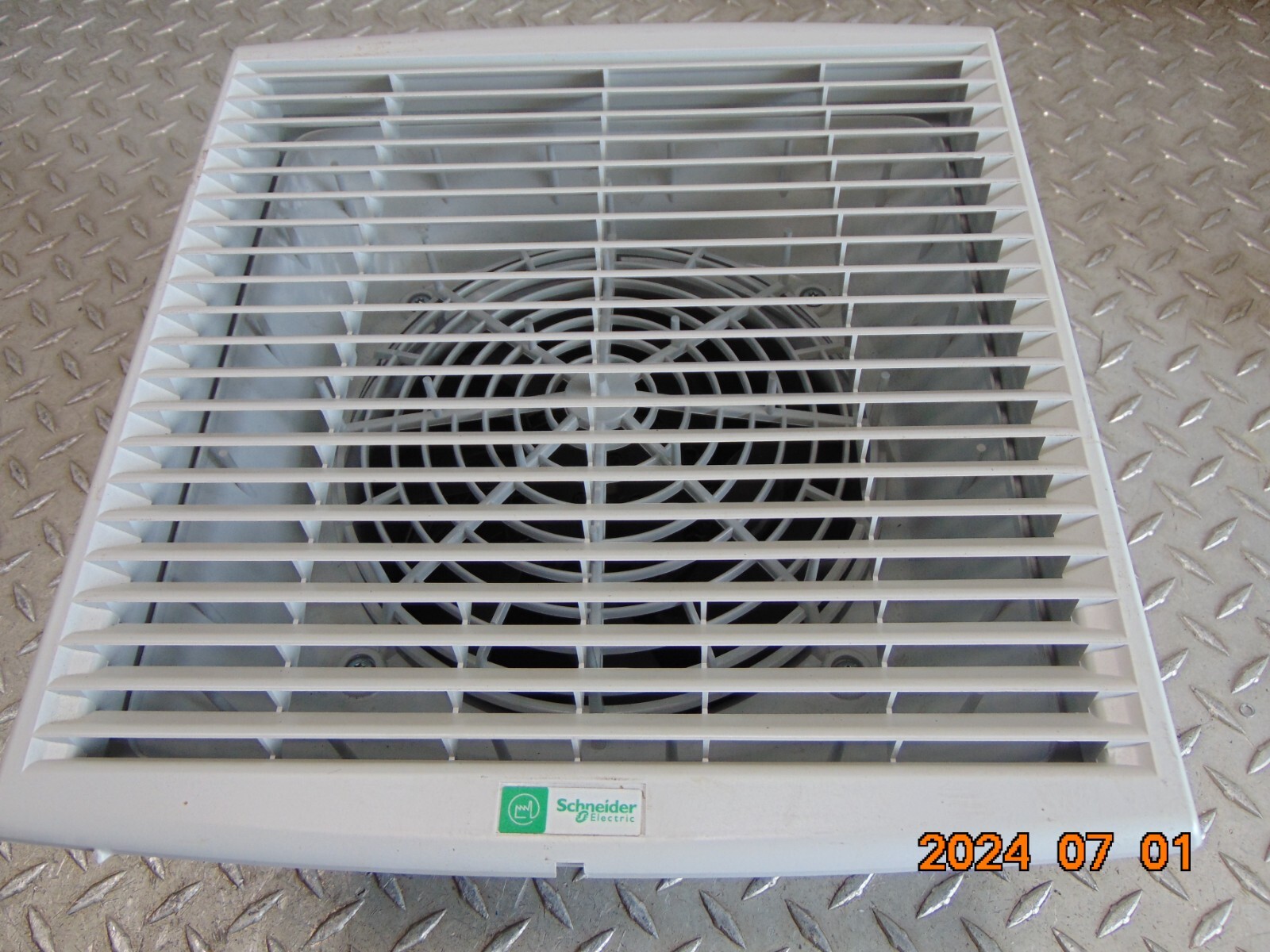 SCHNEIDER NSYCVF660M115PF FILTER FAN