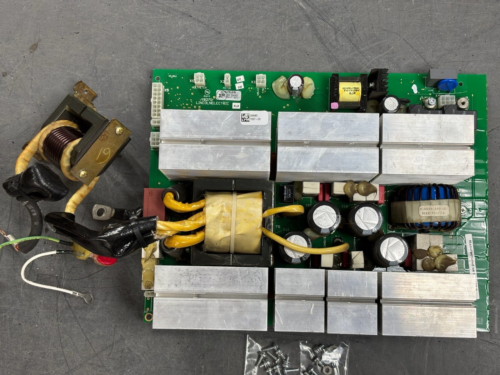 USED BLOWN Lincoln Electric Circuit Board 9SS31129-2 rebuild Power Mig 210MP VP