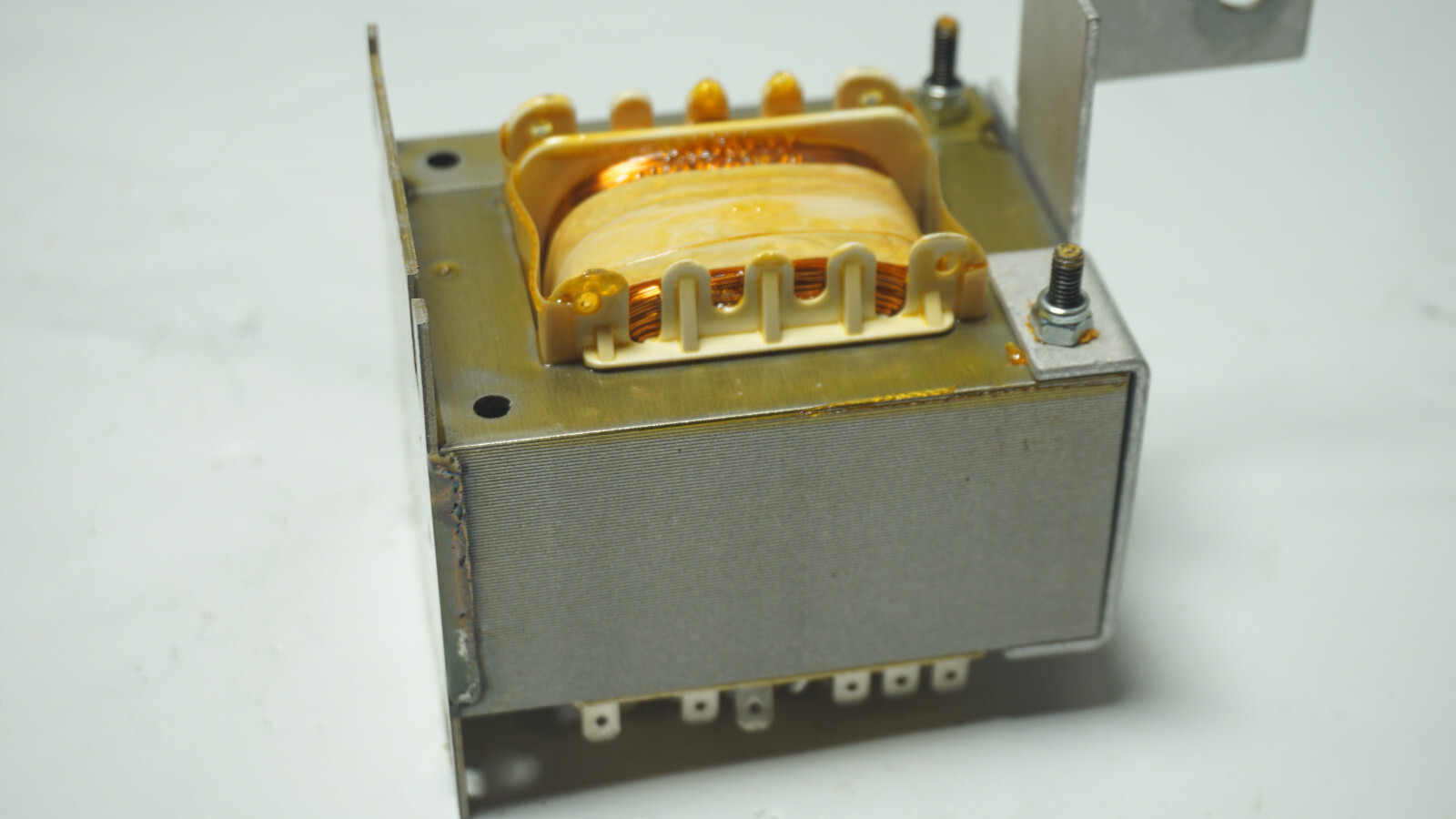 Martin rofessional Exterior 200 Transformer 210/60, 1.1A, 230w, T3.15A/250v
