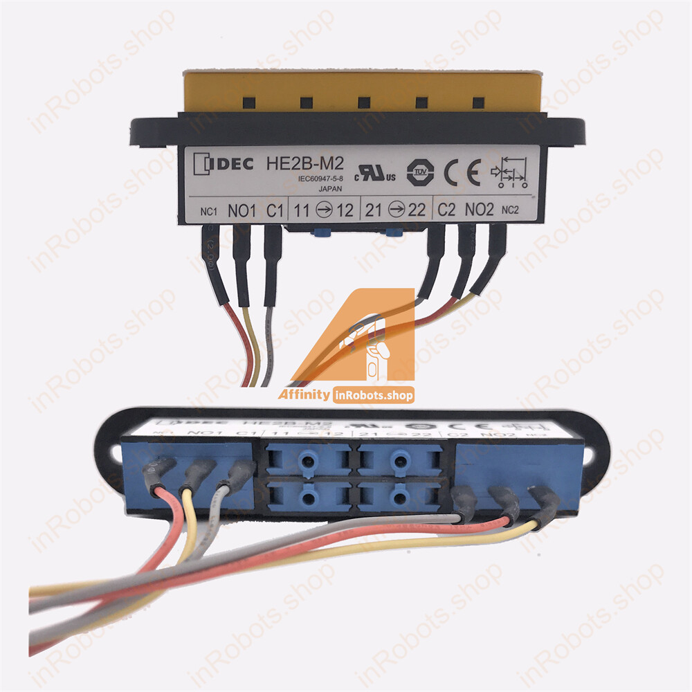 IDEC HE2B-M2 Enabling Controller Switch For DSQC679 3HAC028357-001 Teach Pendant
