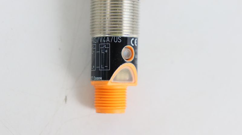 IFM Electronics OG5117 OGE-FPKG/V4A/US Optoelectronic Sensor EXCELLENT CONDITION