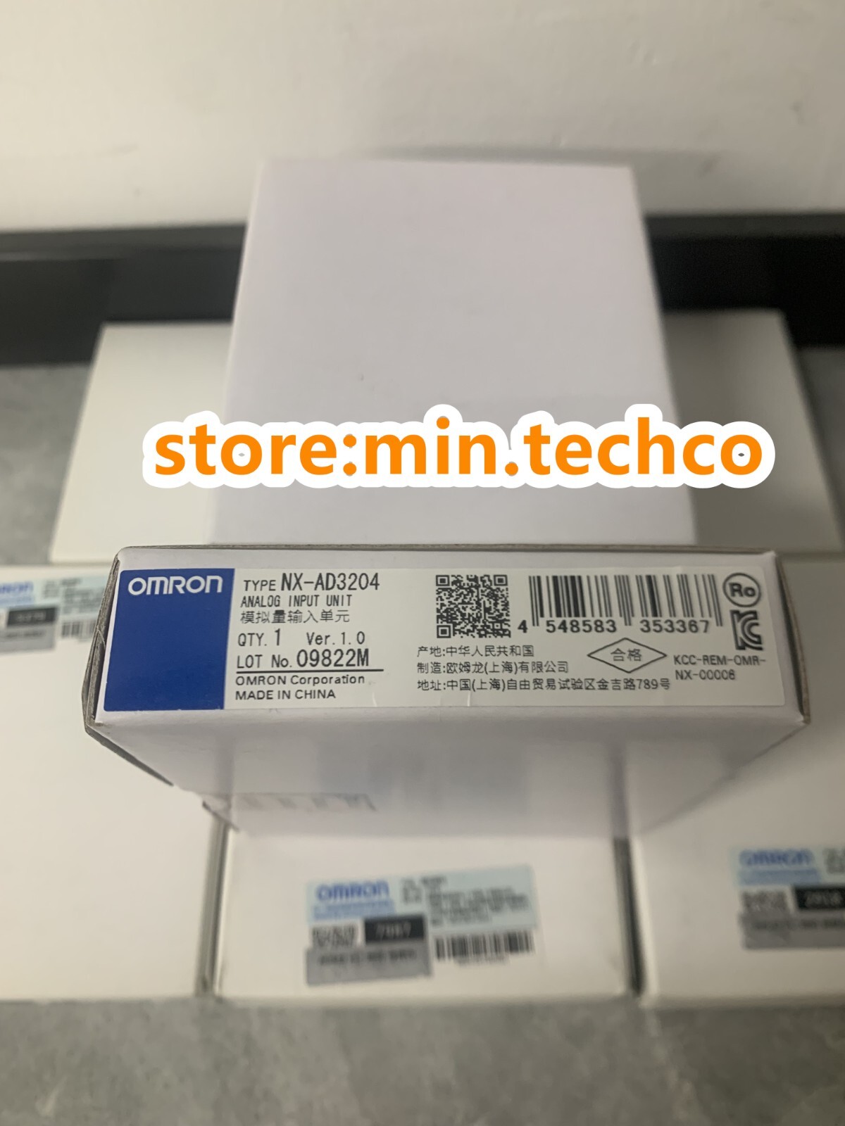 Original Omron NX-AD3204 PLC Input Module Analog Unit NX-AD3204 New In Box