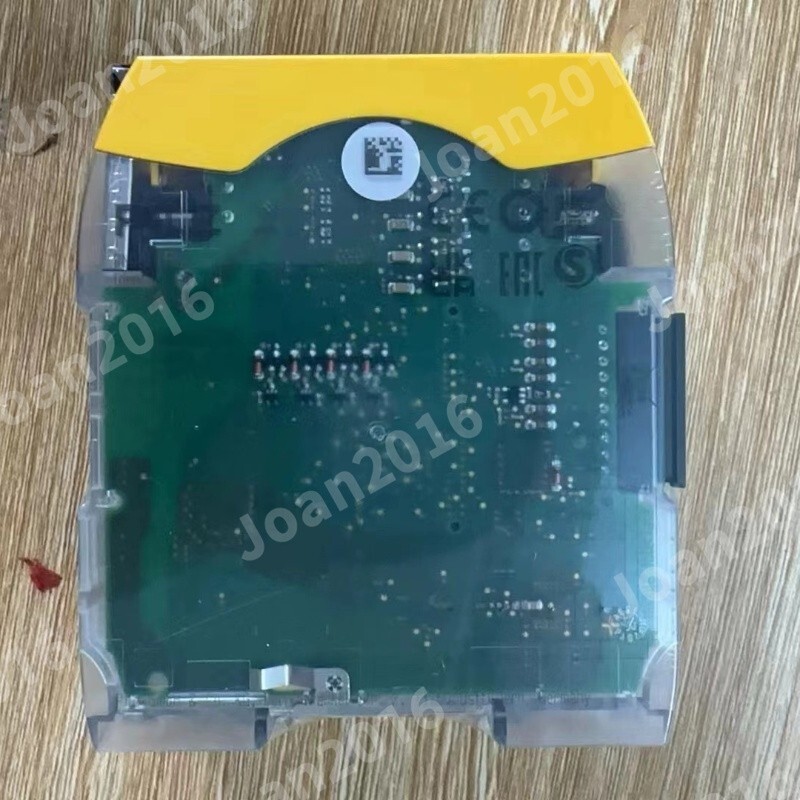 1pcs New PILZ 772101 Safety relay PNOZ m B1