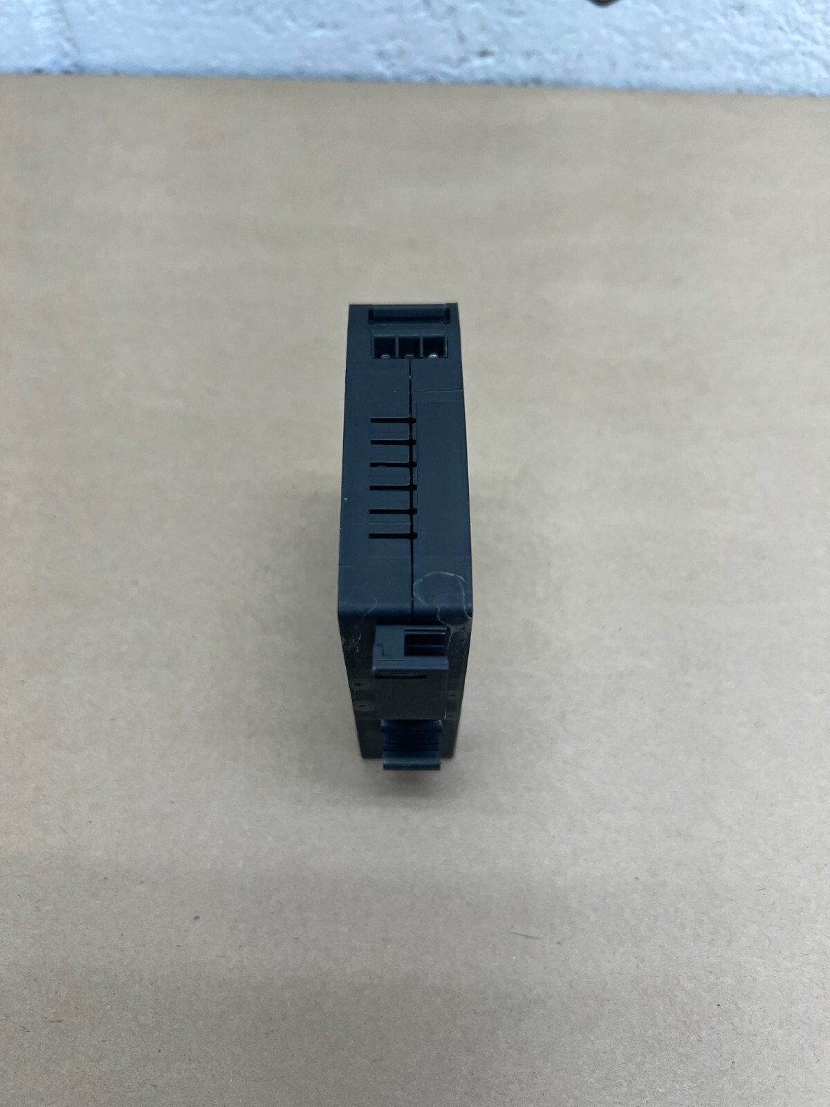 Moore Industries ECT/0-5AAC/4-20MA/12-42DC ECT Signal Isolator Converter