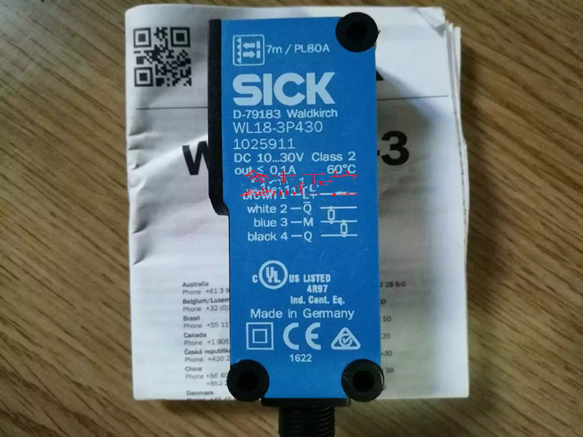 One New SICK WL18-3P430 1025911 Photoelectric Switch WL183P430