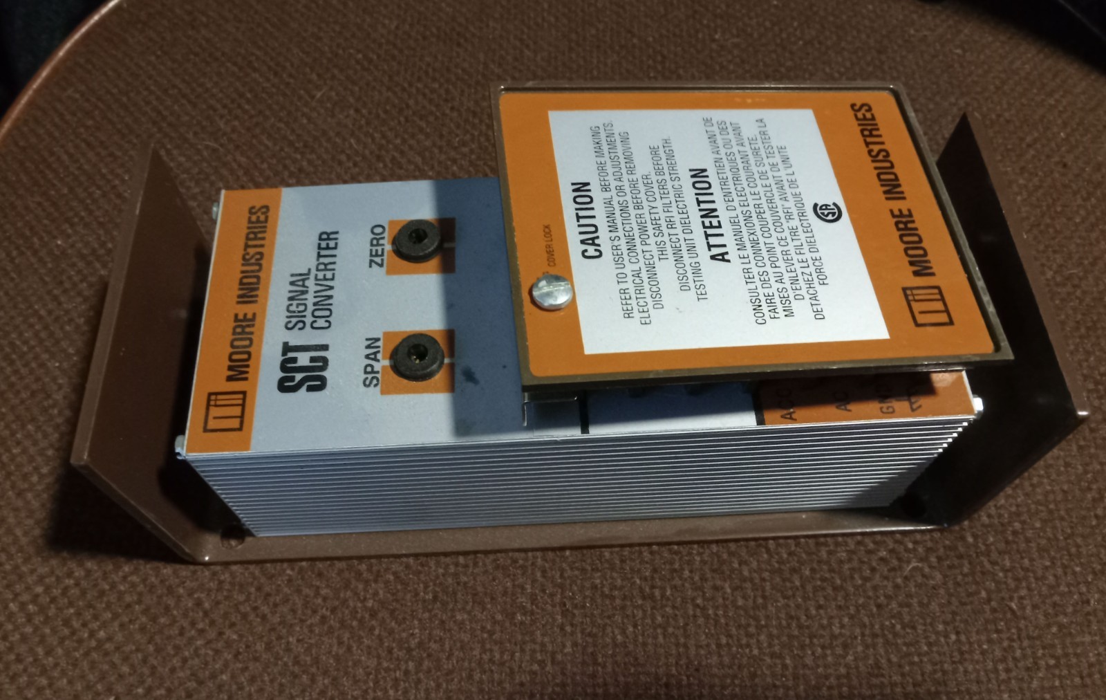 Moore SCT /0-400MV/4-20MA/117AC/-ATL STD Sct Signal Converter