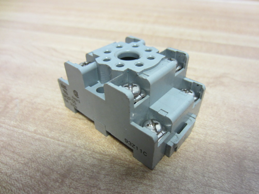 Idec SR2P-05 Relay Socket 8 Pin SR2P05 (Pack of 7)