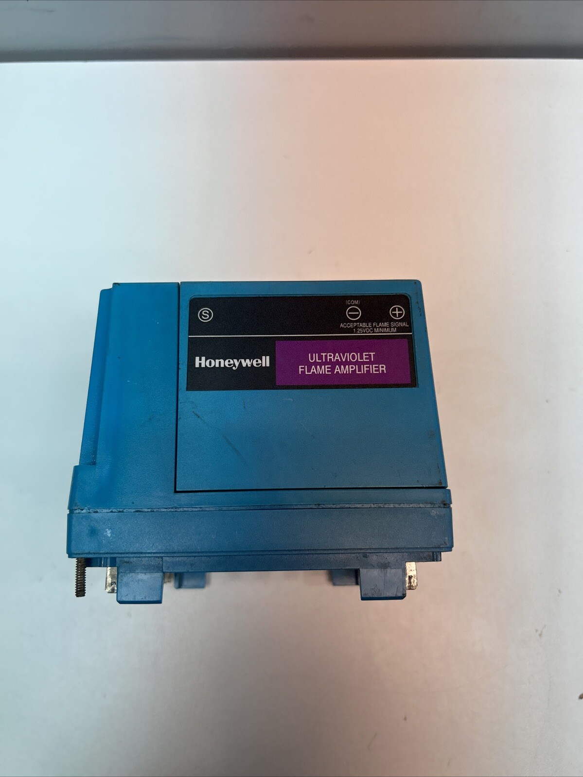Honeywell Vapor RM7800L1046 Burner Control Module – FREE SHIPPING