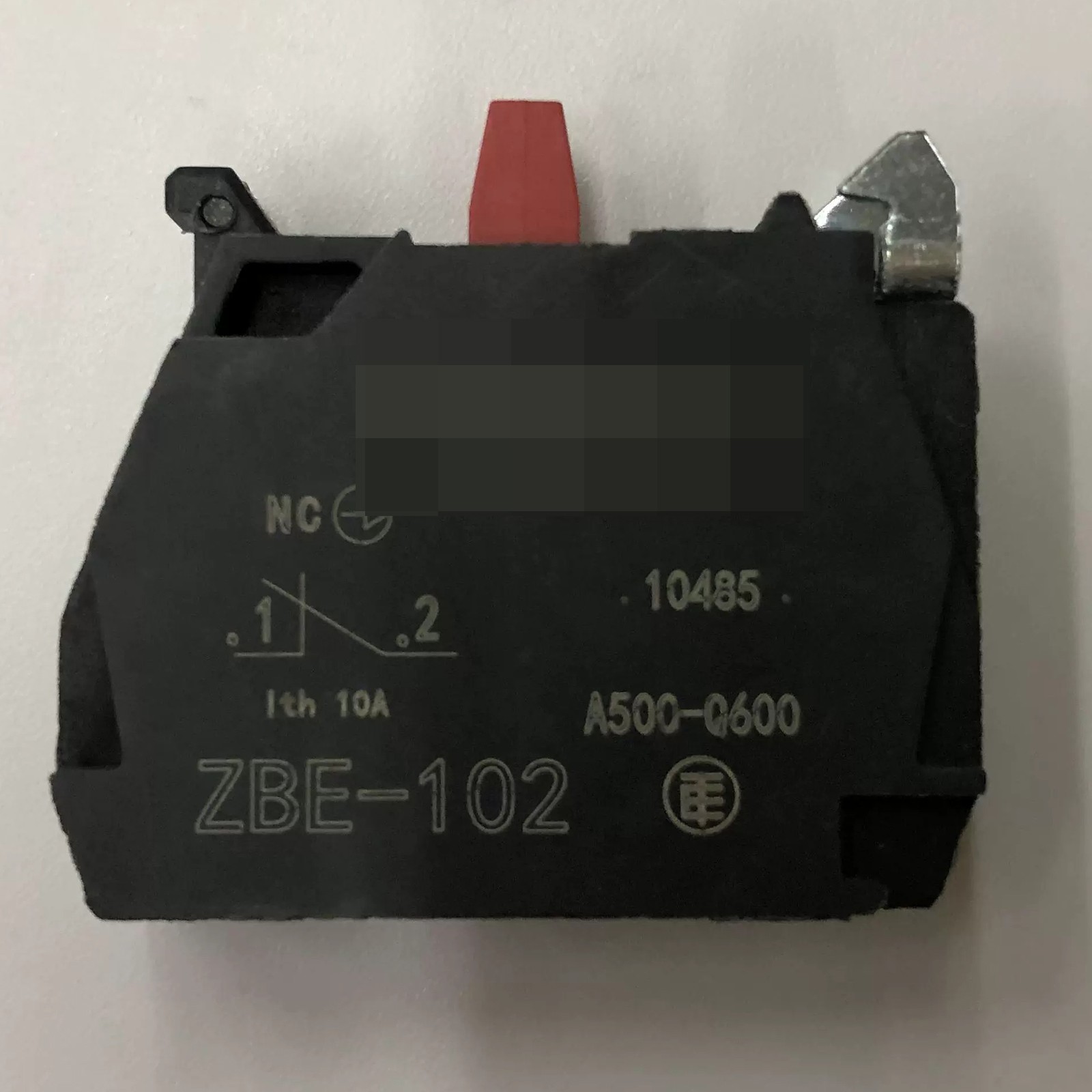 1piece New Schneider ZBE-102 Button contact points Free shipping