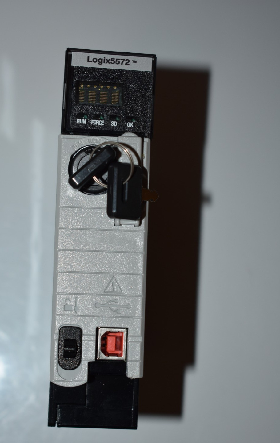 1756-L72 B ALLEN-BRADLEY CONTROLLOGIX PROCESOR 2021 SURPLUS