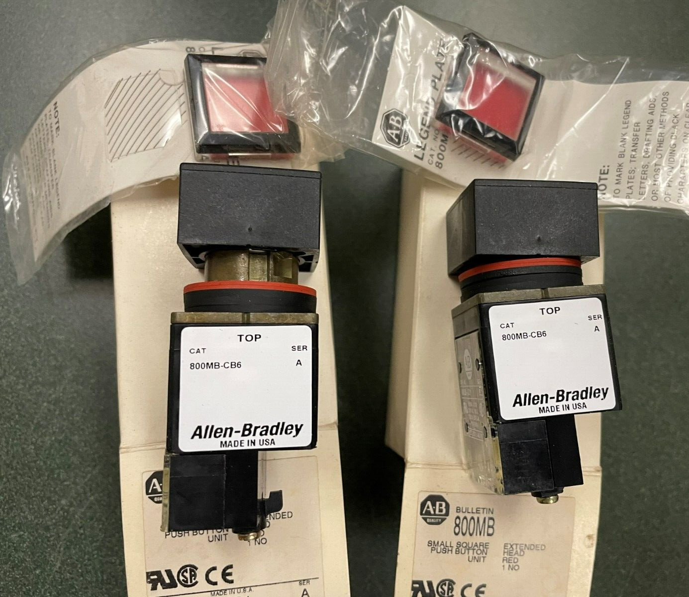 ALLEN BRADLEY SMALL SQUARE PUSH-BUTTON 800MB-CB6D1 SERIES A