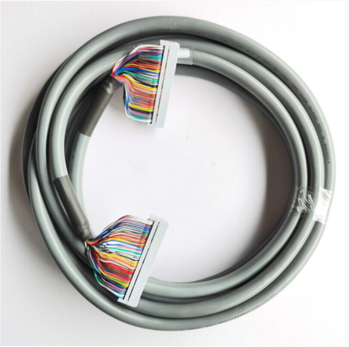 1PCS FIT FOR PLC I/O connection cable IDC-40/5M 40-pin new