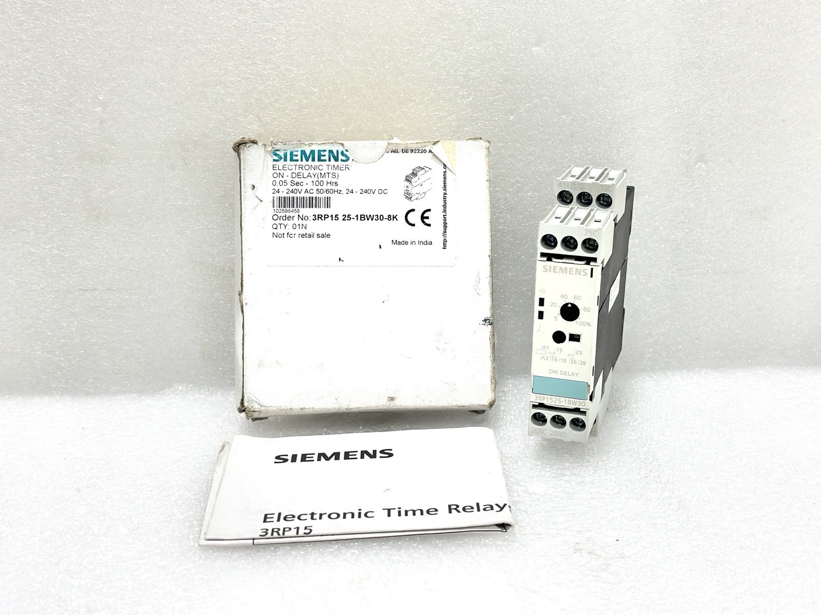 Siemens 3RP1525-1BW308K Electronic Timer On-Delay (MTS) 0.05 Sec-100 Hrs – New