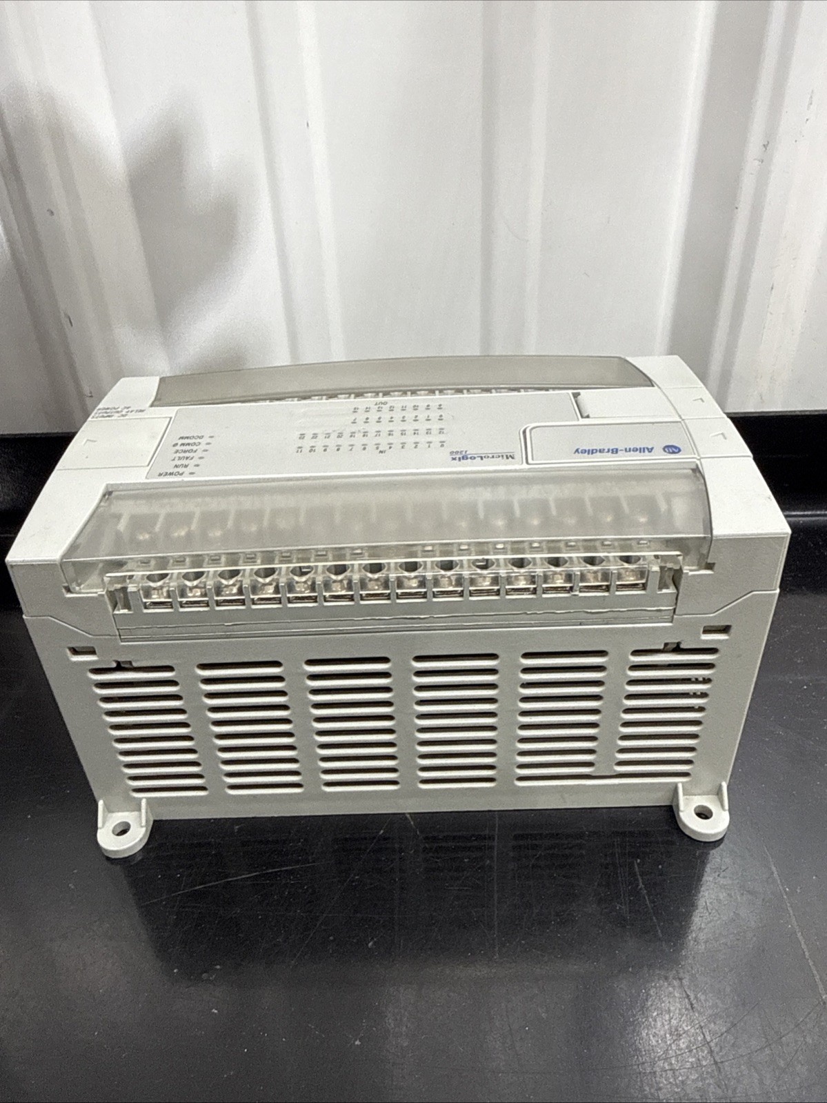 ALLEN-BRADLEY 1762-L40BWA Ser C MicroLogix 1200 Rev H!