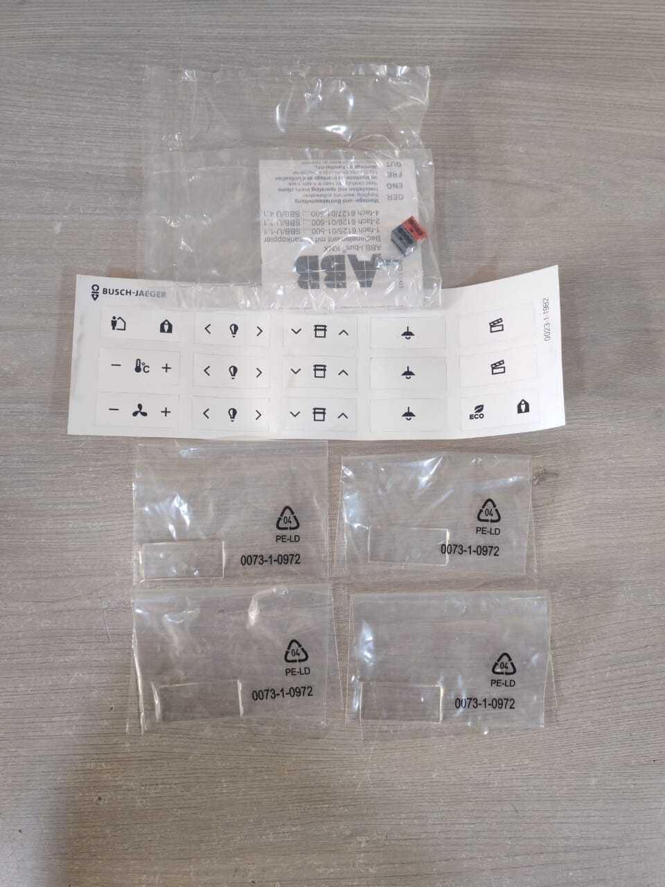 ABB 6127/01-84-500 i-bus KNX Control element 4gang w. BAU 2CDG 006 117 R0200