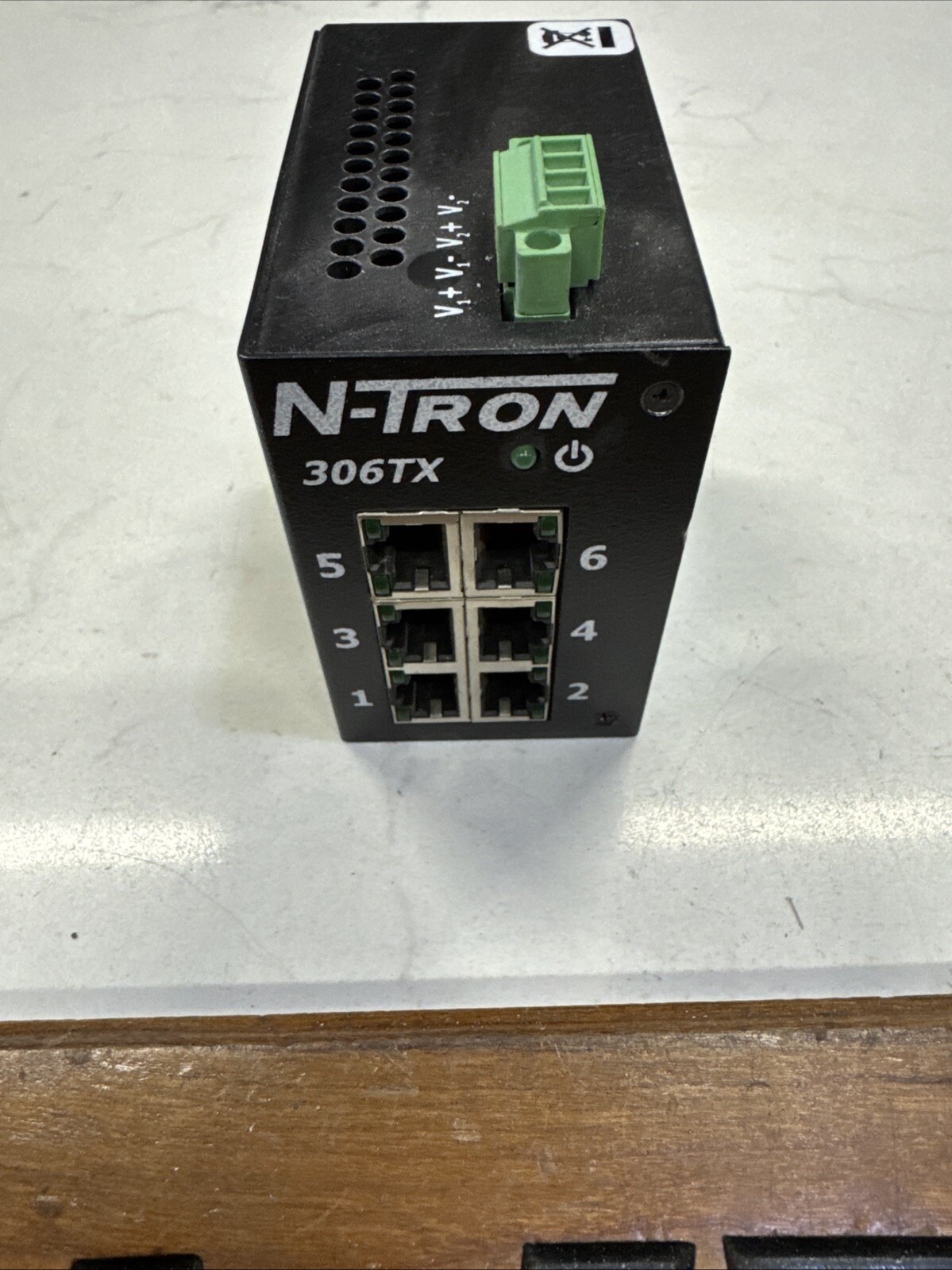 N-TRON 306TX 6-Port Industrial Ethernet Switch 10-30V 0.5A 1.6GB/s NTRON
