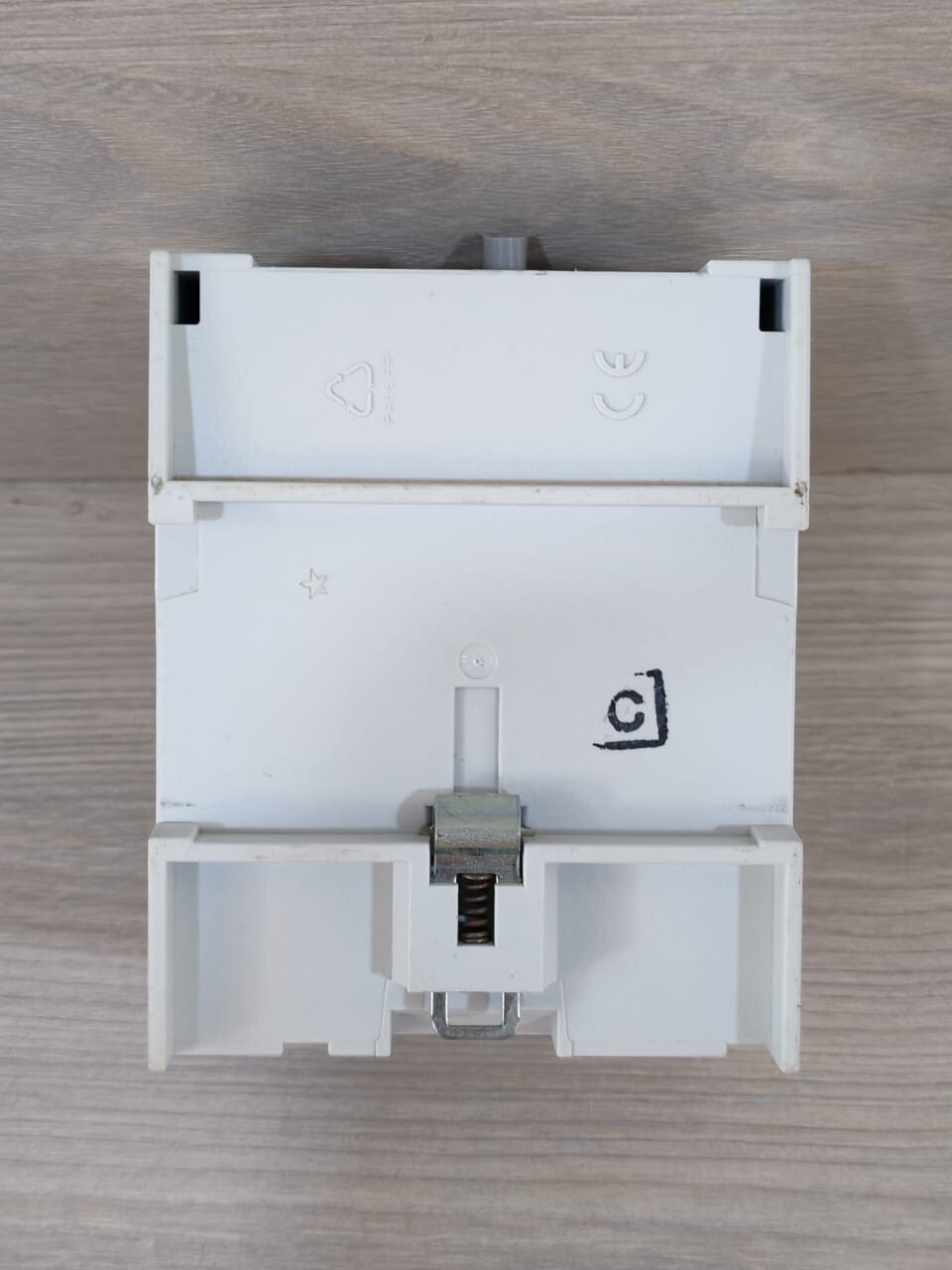 ABB UD/S 2.300.2 KNX UNIVERSAL DIM ACTUATOR 2CDG 110 074 R0011