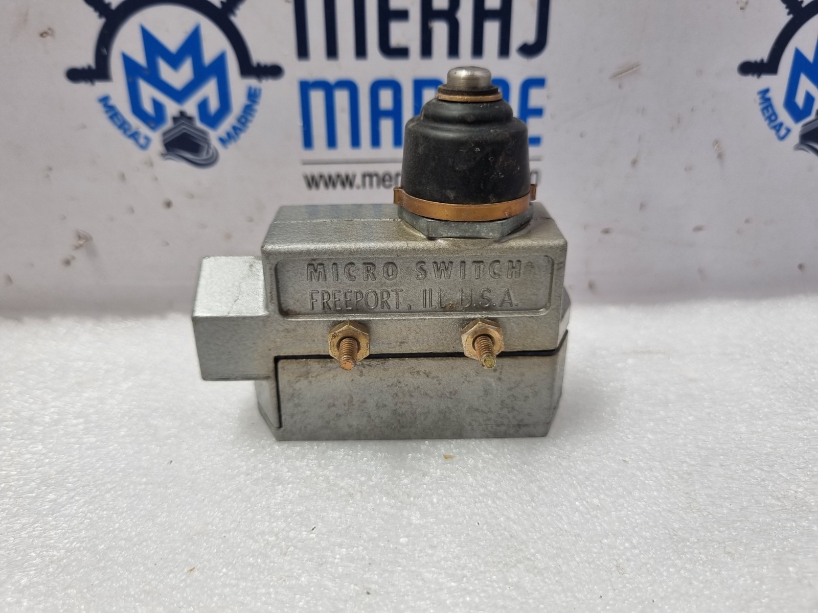 Micro DTE6-2RN Switch 10A-125 or 250VAC 0.3A-125 VDC; 0.15A-250 VDC