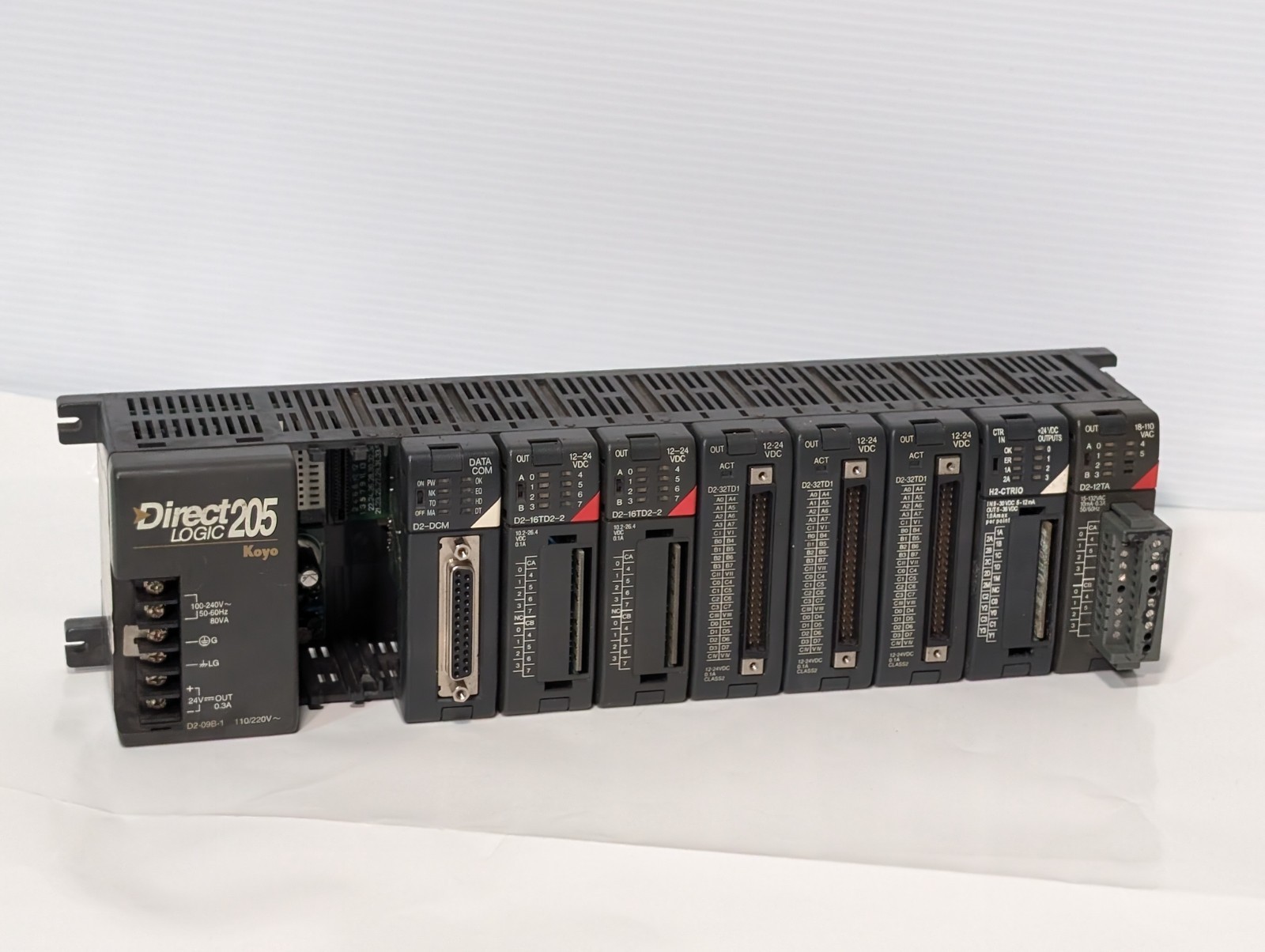 Koyo D2-09B-1 Direct Logic 205 PLC Controller with (8) InputOutputData Modules