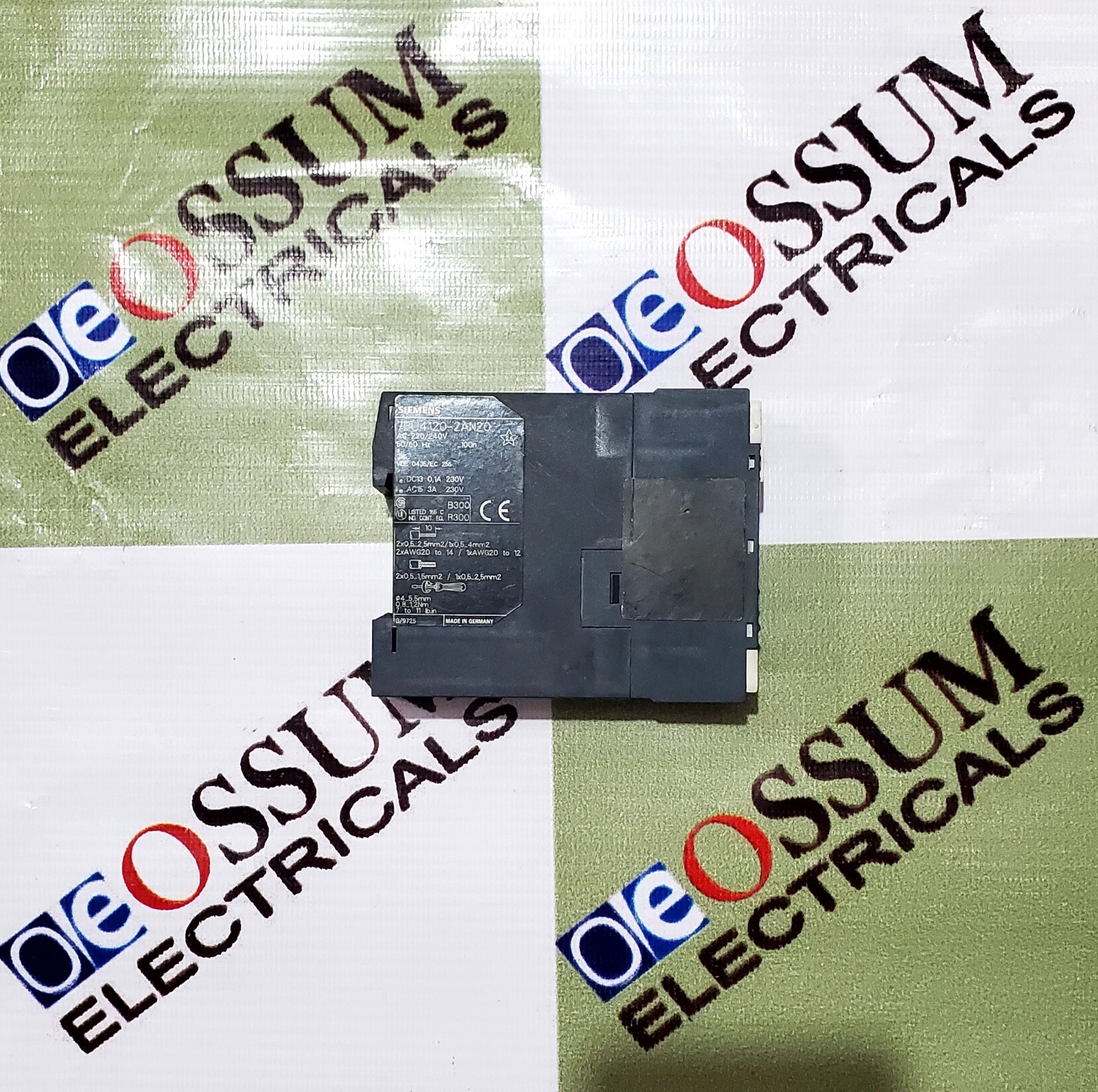 SIEMENS 7PU4120-2AN20 TIMER RELAY VOLTAGE 220V AC FREE FAST SHIPPING