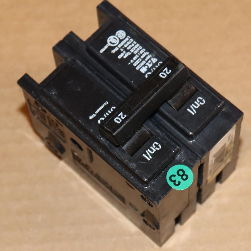 One Eaton Cutler Hammer BR220 2 Pole 20 Amp Plug In Breaker GN#83