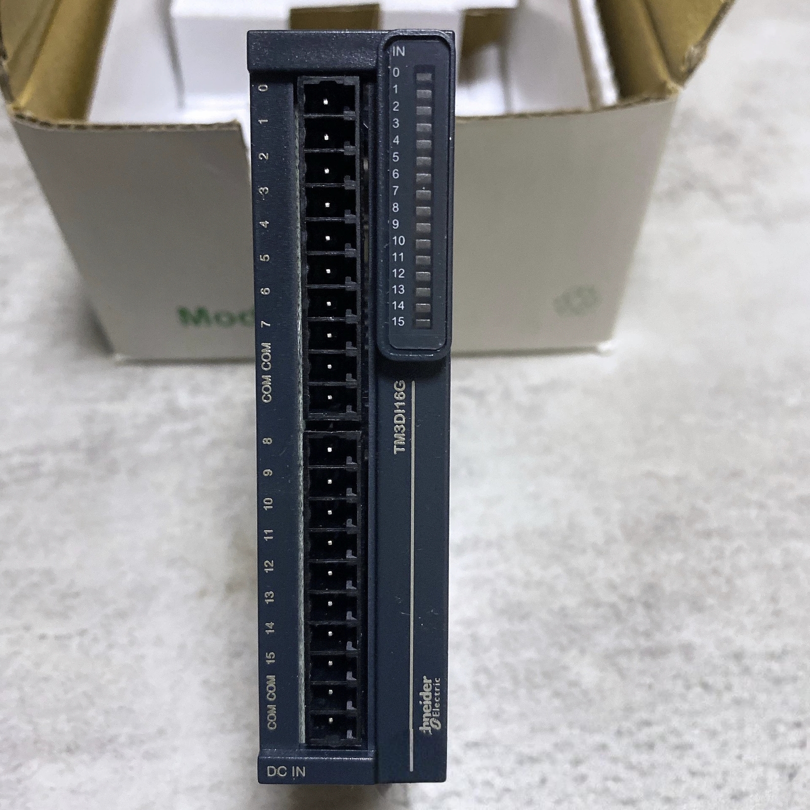 Schneider TM3DI16G Modicon TM3-16 Input Module, 24 VDC Spring Terminal Brand New