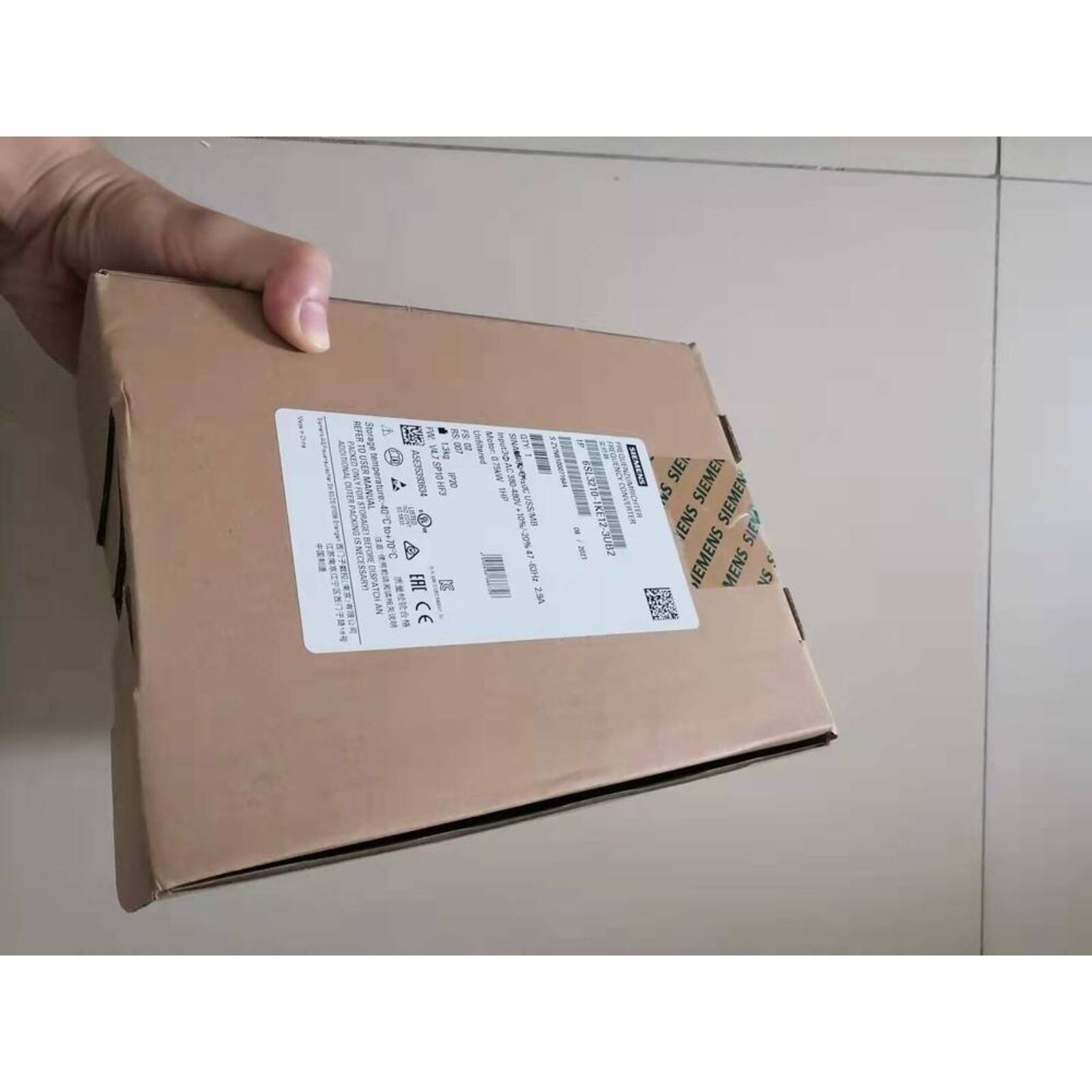 New Siemens 6SL3210-1KE12-3UB2 6SL3 210-1KE12-3UB2 G120C RATED POWER 0,75KW