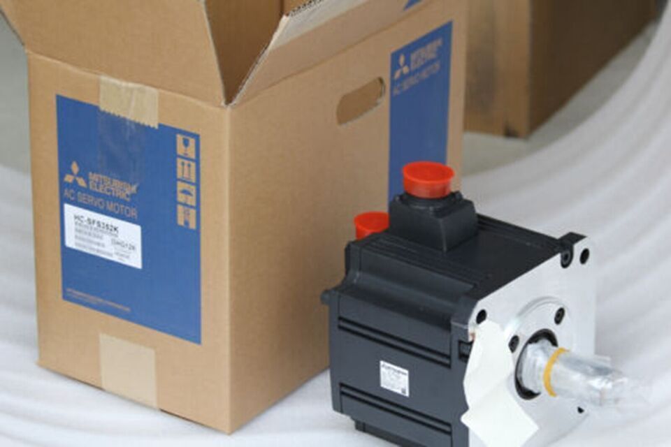 Mitsubishi HC-SFS352K Servo Motor HCSFS352K New In Box 1PC