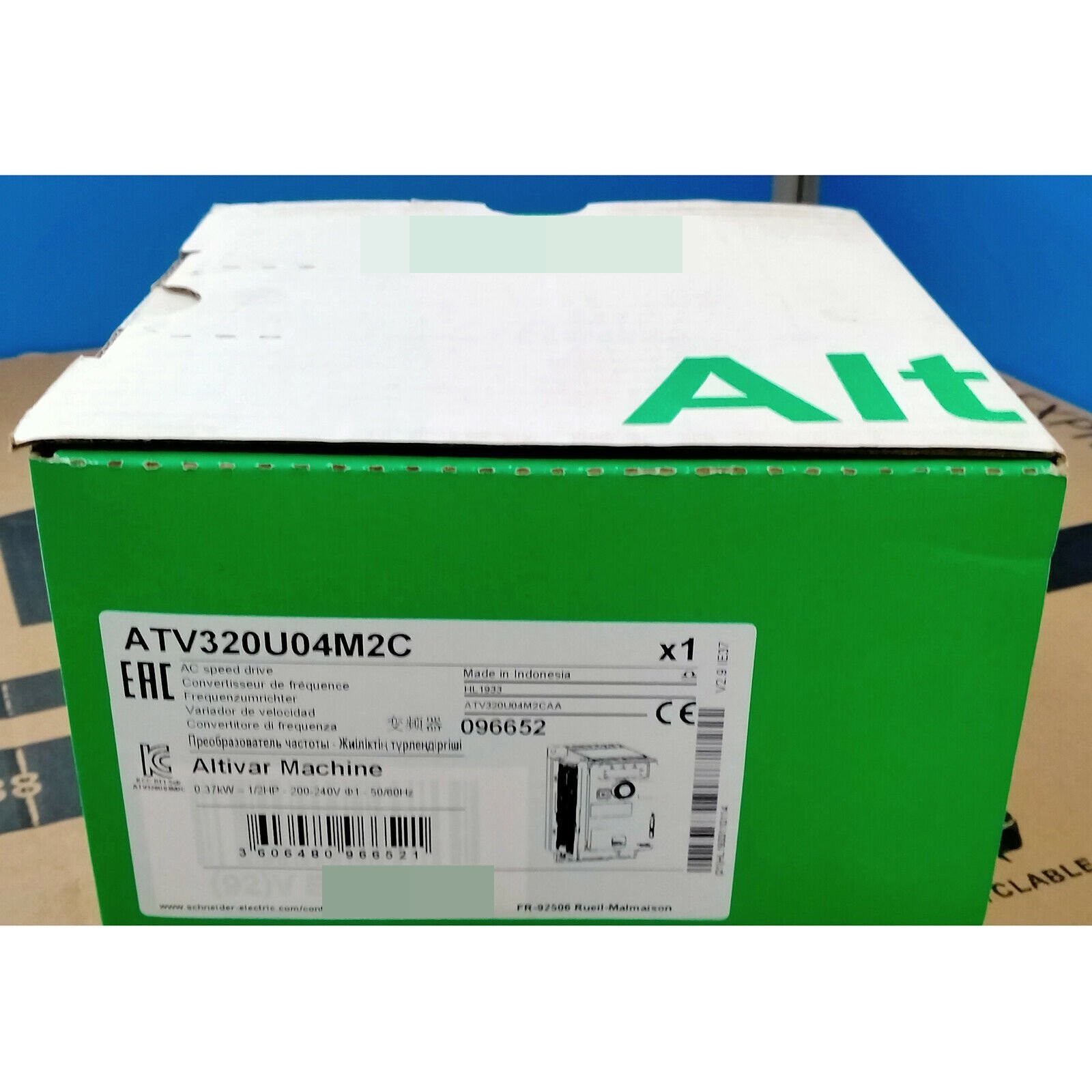 one New Schneider Variable Speed Drive ATV320U04M2C 0.37kW-200-240V Fast Ship