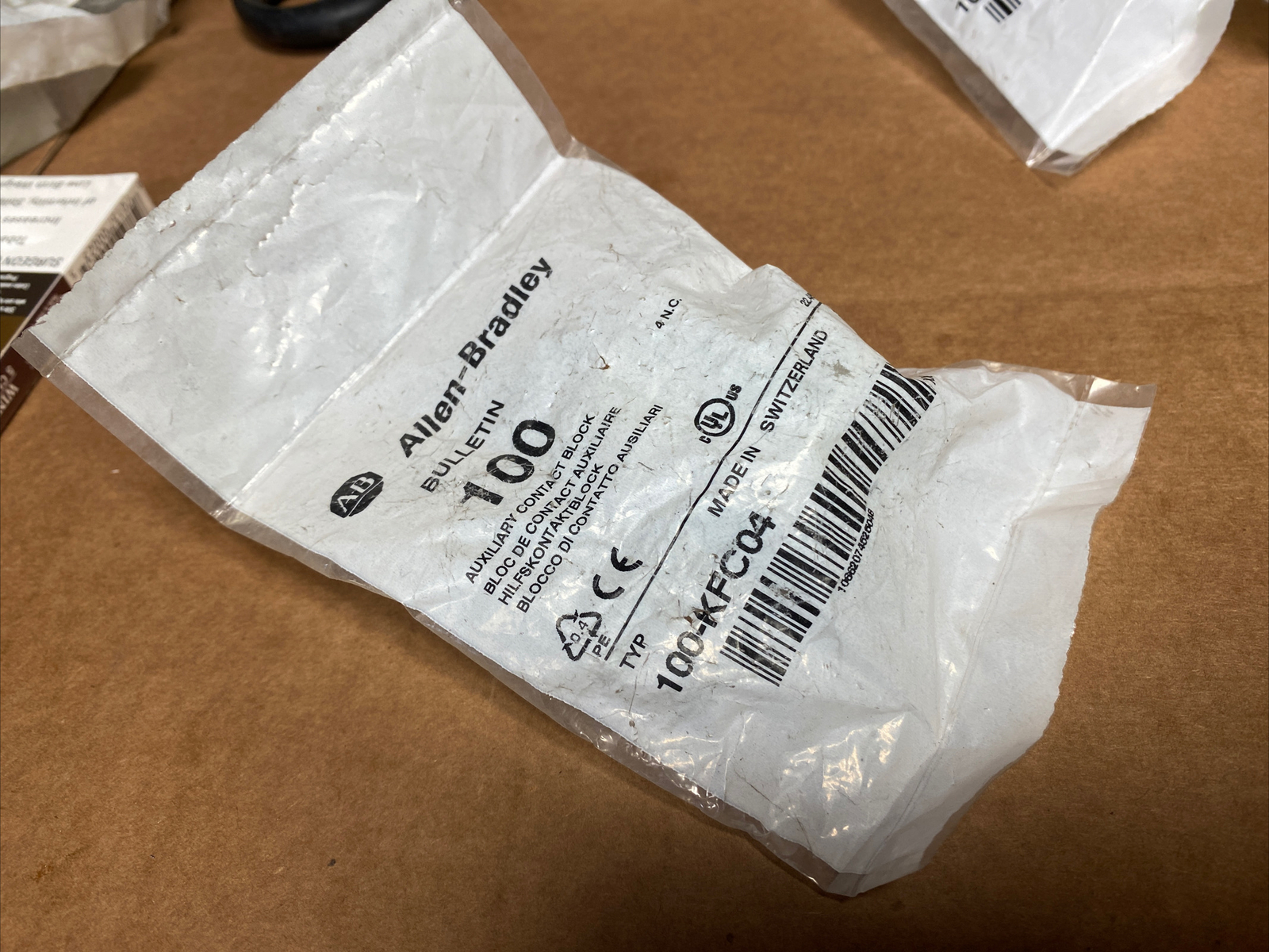 NEW ALLEN BRADLEY Auxiliary Contact Block 100-KFC04 Series A FAST SHIPPING