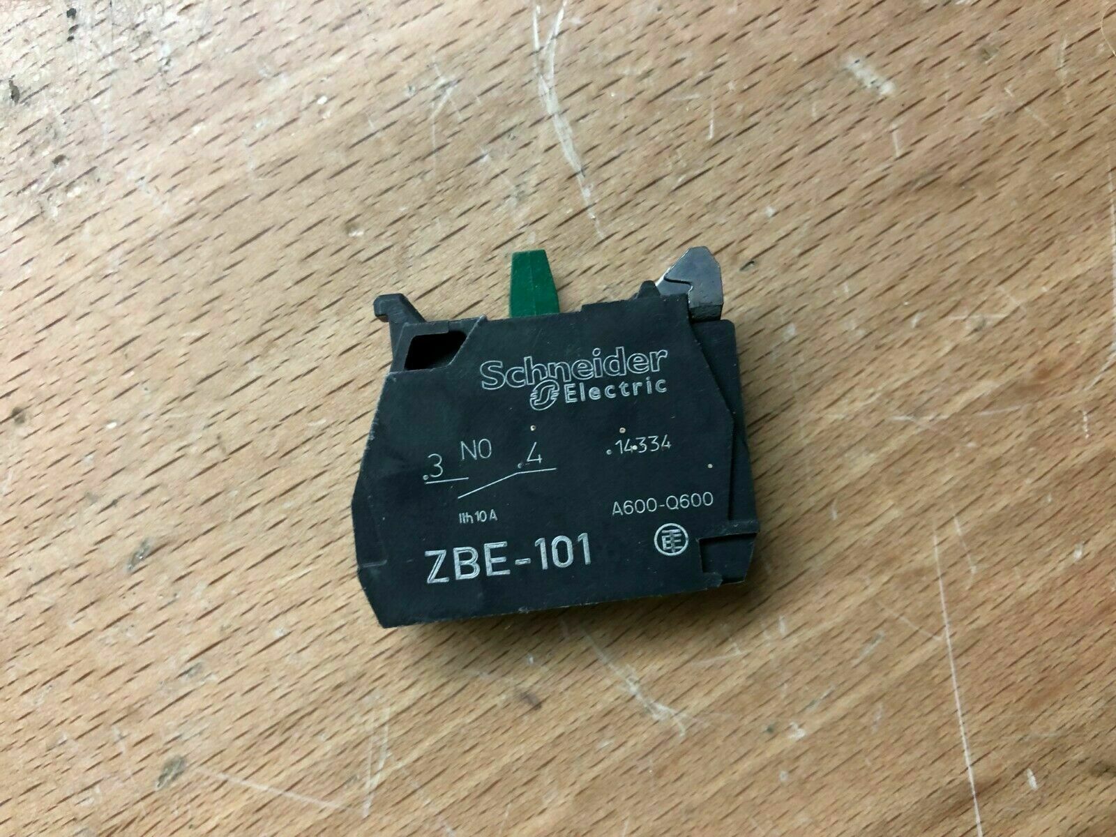 SCHNEIDER TELEMECANIQUE ZBE-101 N.O Push Button Contact Block ZBE101