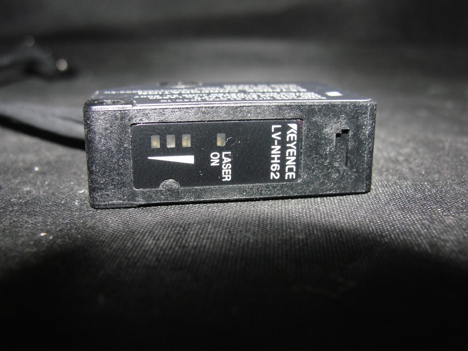 Keyence LV-NH62 Laser Sensor