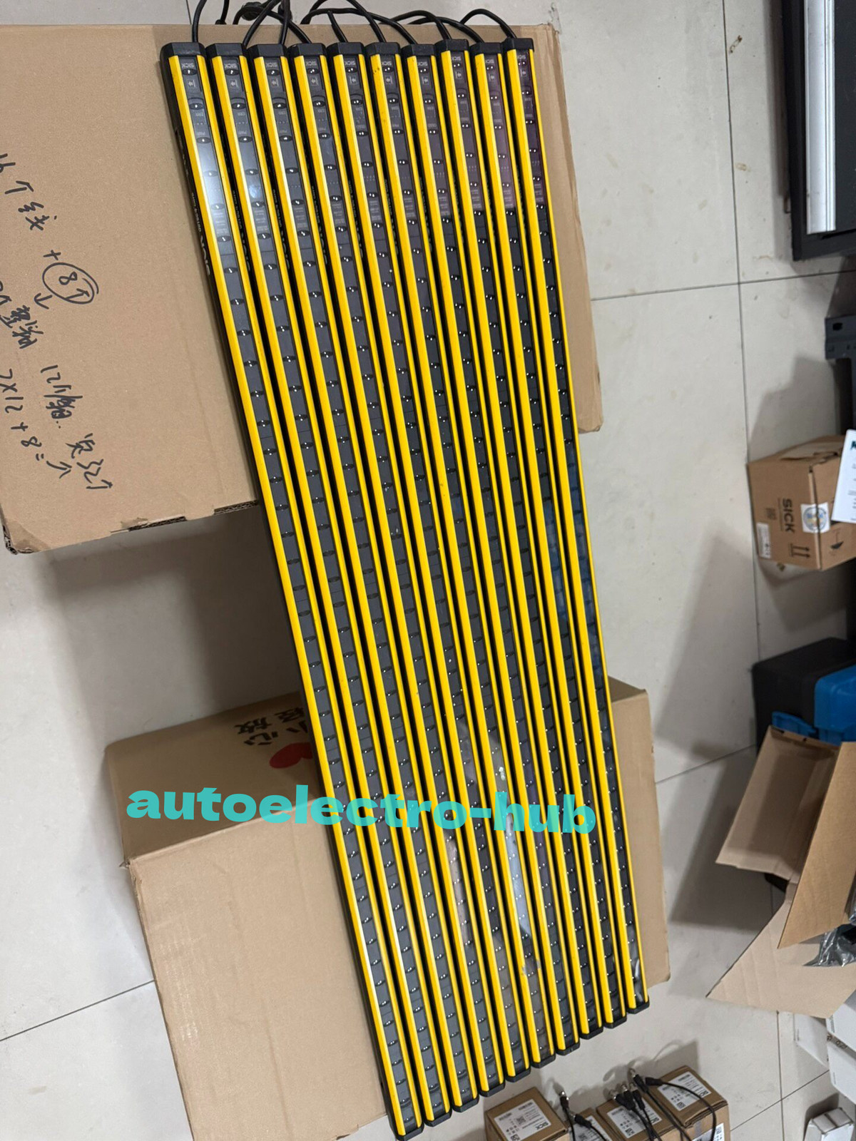1pcs C4C-EA10530A10000 light curtain Used test good by DHL or FedEx