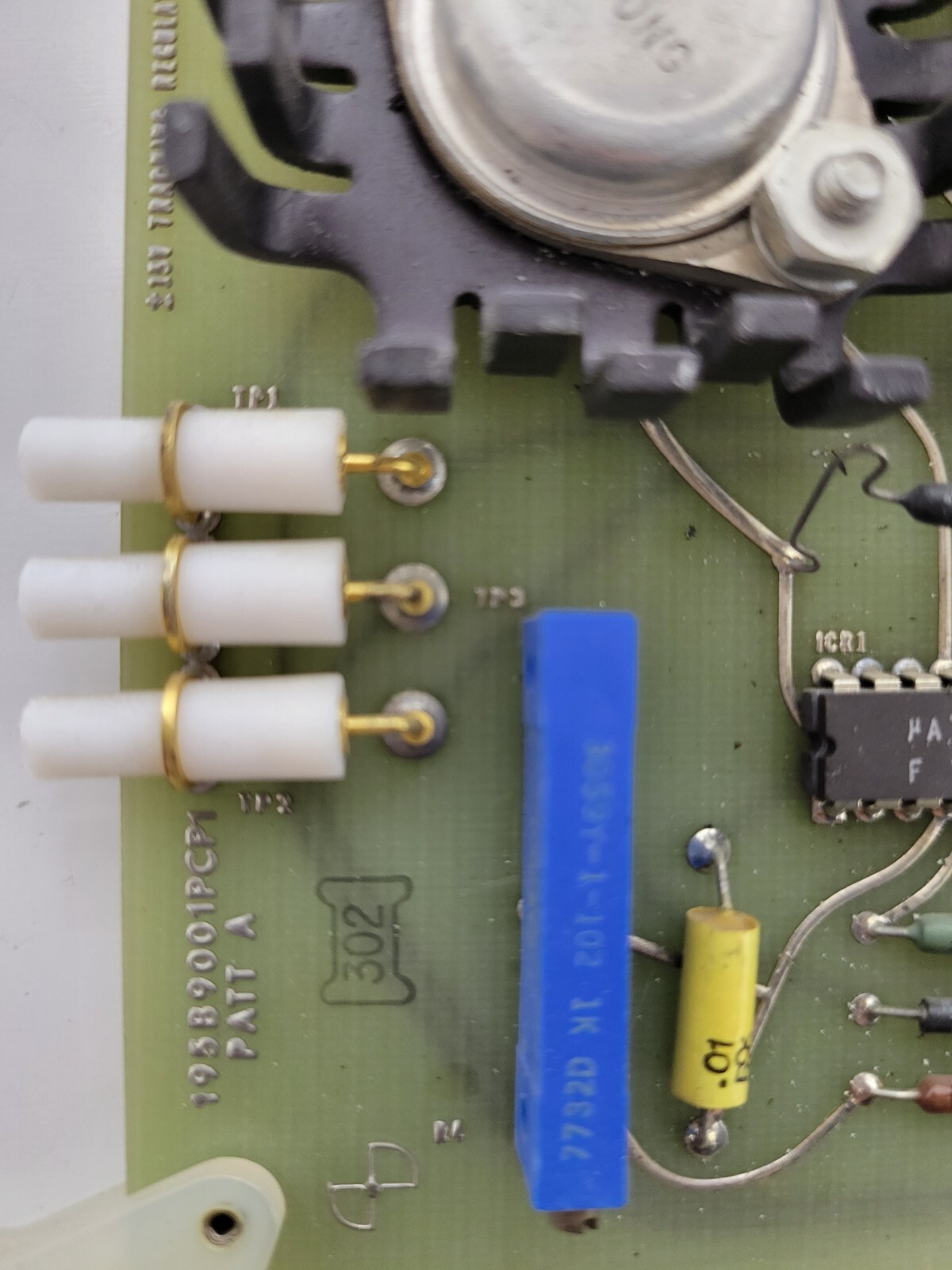 SCC 195B9001PCP1 PATT A 15V TRACKING REGULATOR CIRCUIT BOARD USED.