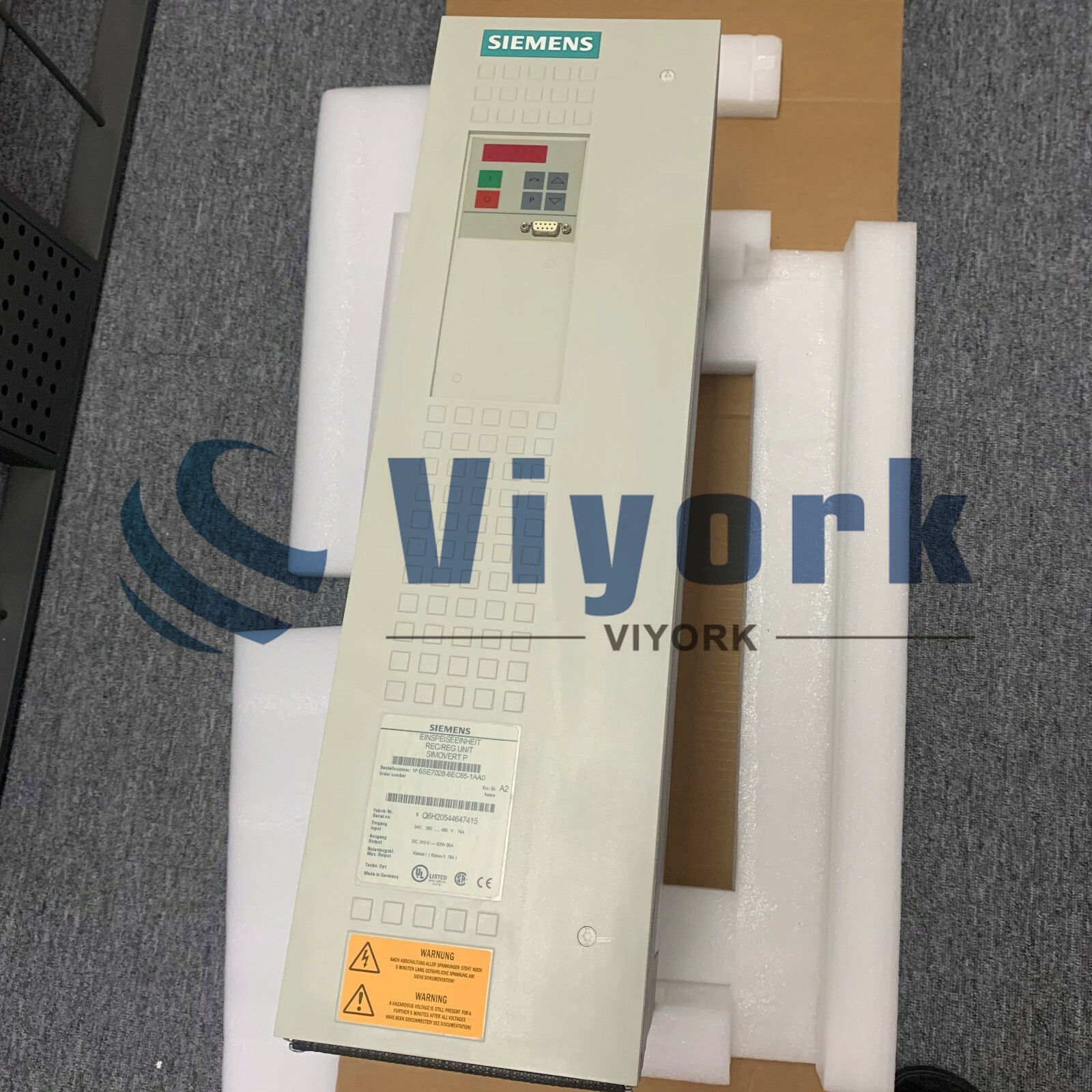 Siemens 6SE7028-6EC85-1AA0 SERVO DRIVE 37KW 74AMP 460VAC NEW